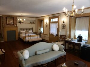 Mansion House 1757 Bedroom 1